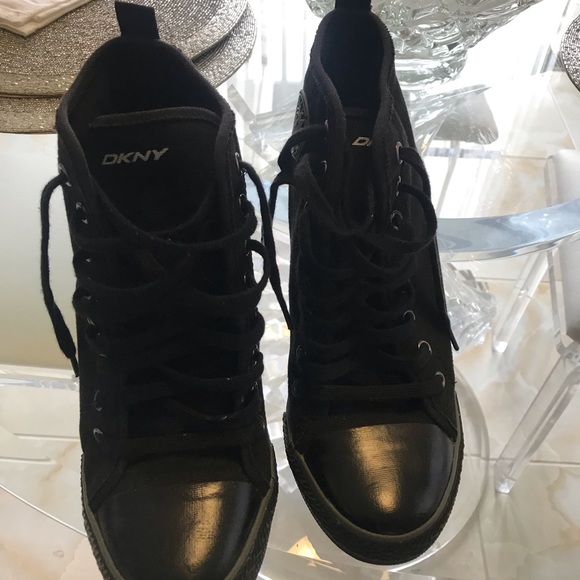 SOLD - Picture 2 of 8